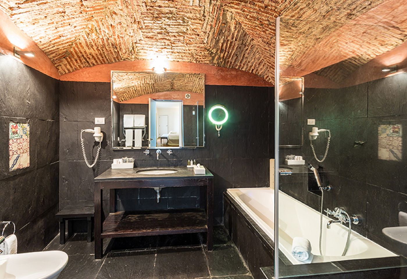 York-House-Hotel-Room-20