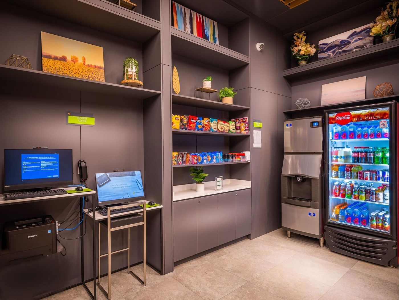 La-Quinta-Inn-and-Suites-Times-Square-South-Bar-15