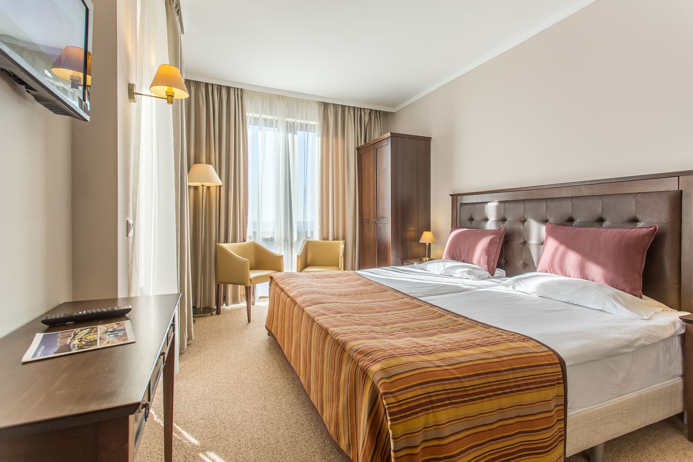 Barcelo-Royal-Beach-Room-28