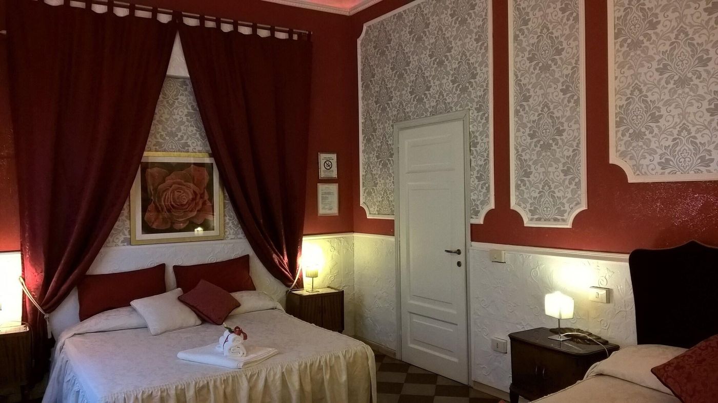 B---B-La-Mimosa-Room-12