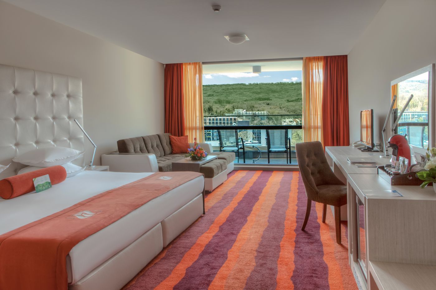 International-Hotel-Casino---Tower-Suites-Room-24