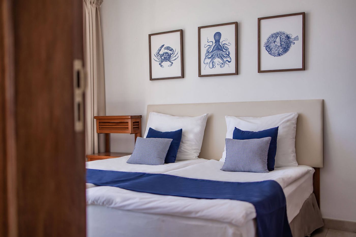 Servatur JB - Adults Only