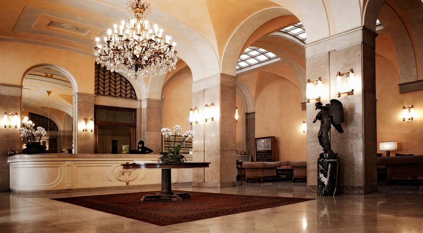 Hotel Vittoria-Italy-BRESCIA-Lobby-4
