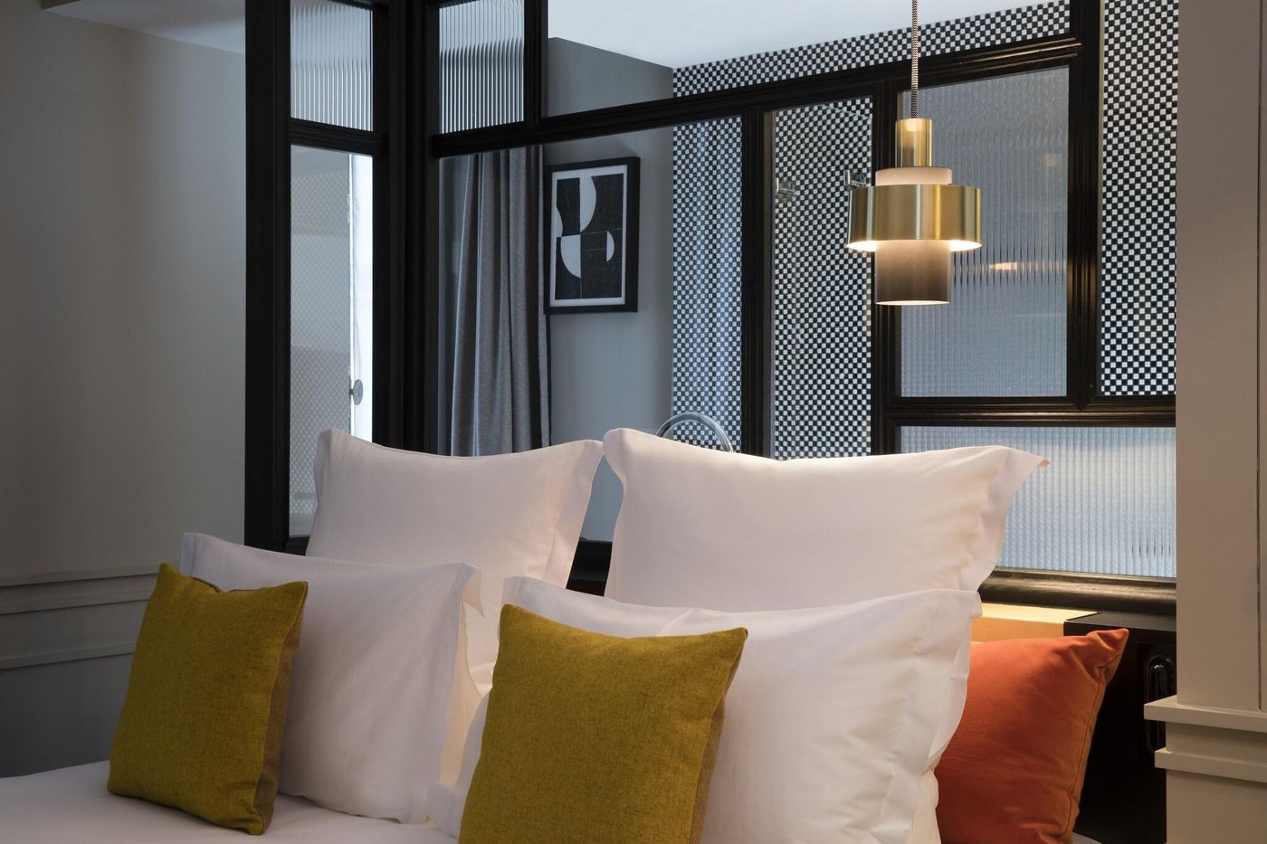 Maison-Elle-Paris-Room-18