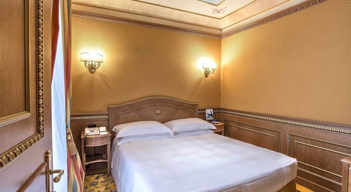 Hotel-River-Palace-Room-46