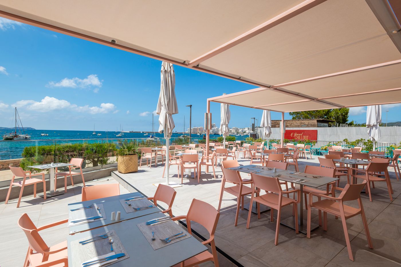 NYX-Hotel-Ibiza---Adults-Only-Restaurant-18