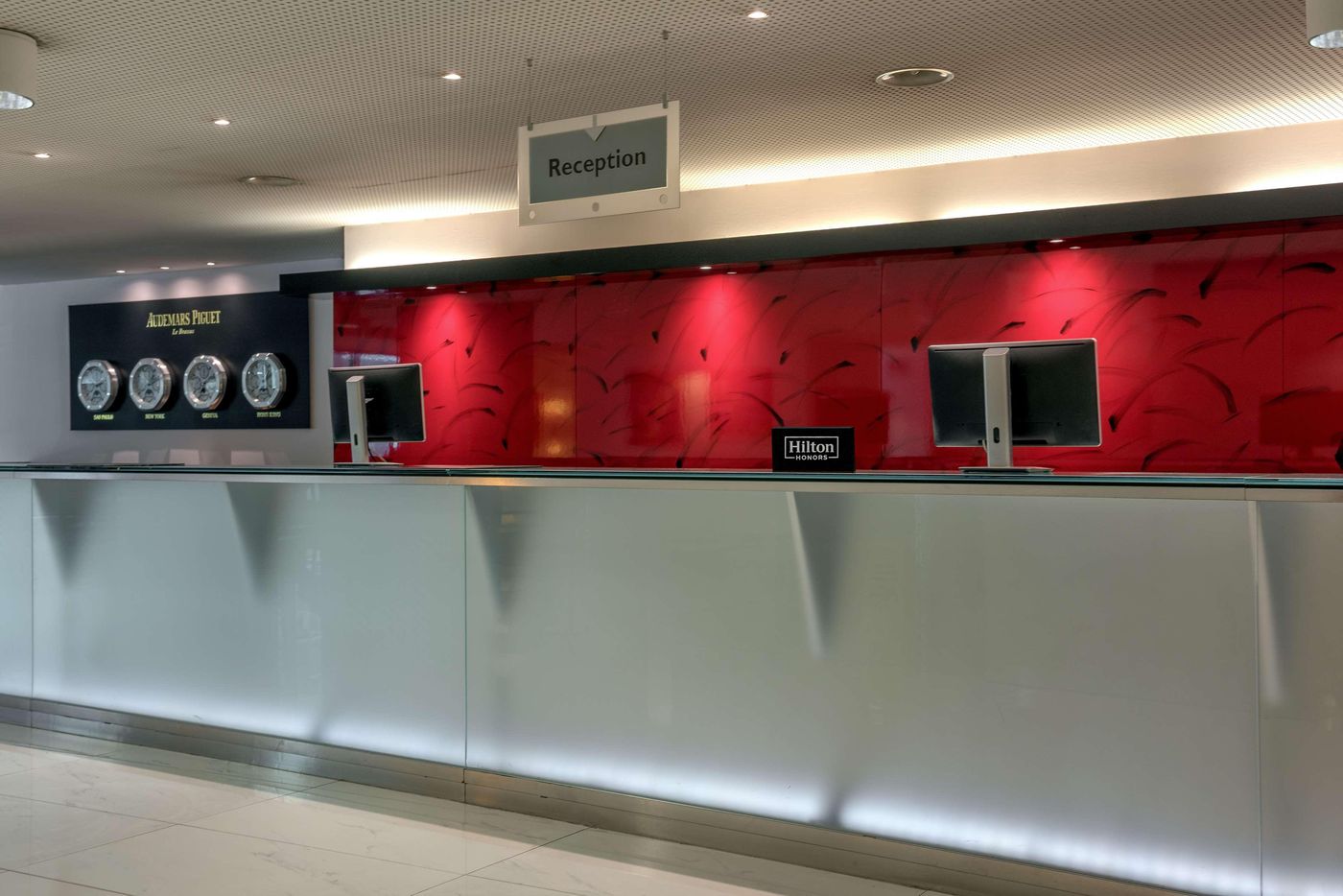 Hilton-Geneva-Hotel---Conference-Centre-Lobby-64