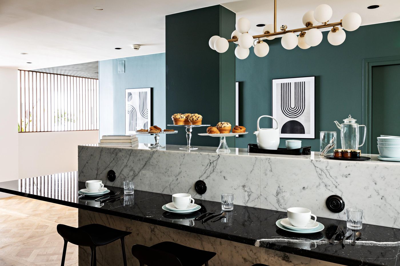 Holiday-Inn-Paris-Palais-de-lElysee-Restaurant-15