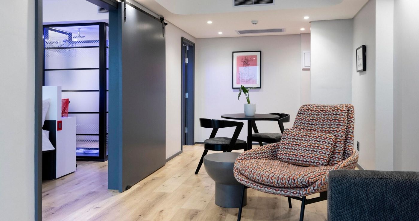 ANEW-Hotel-Green-Point-Cape-Town-Room-11