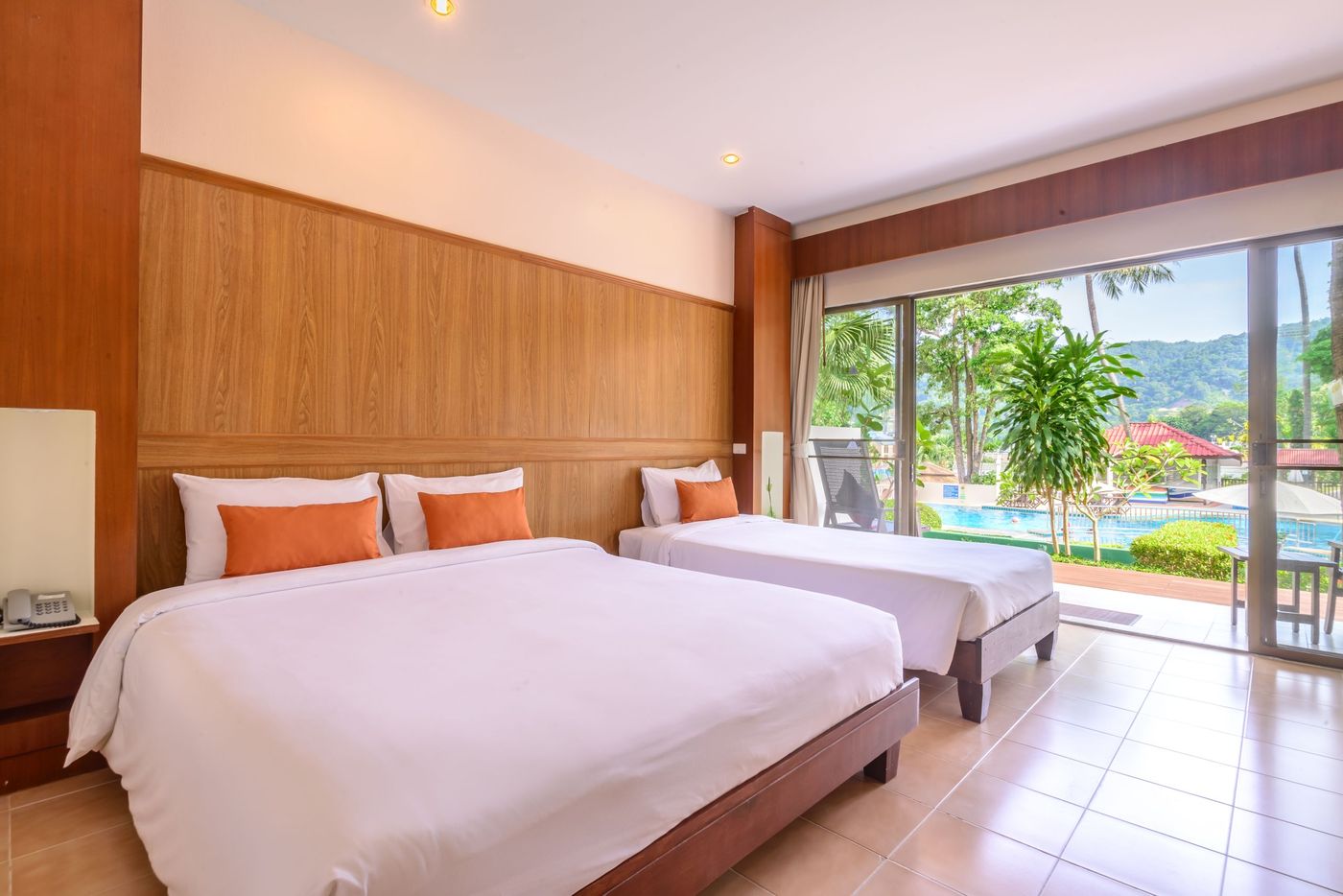Patong-Lodge-Hotel-Room-41