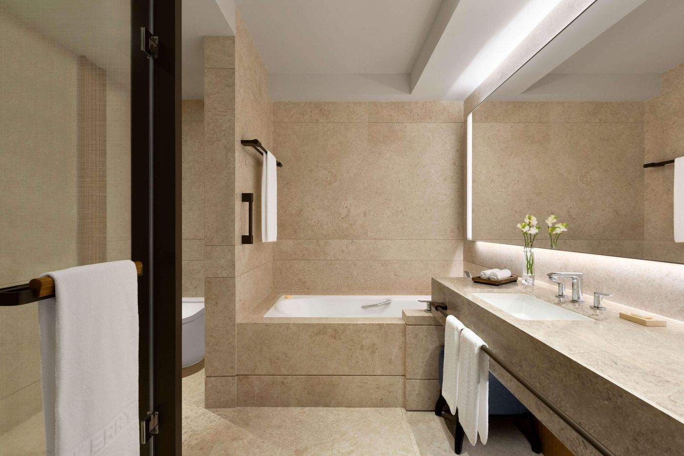 Kerry-Hotel-Hong-Kong-Room-44