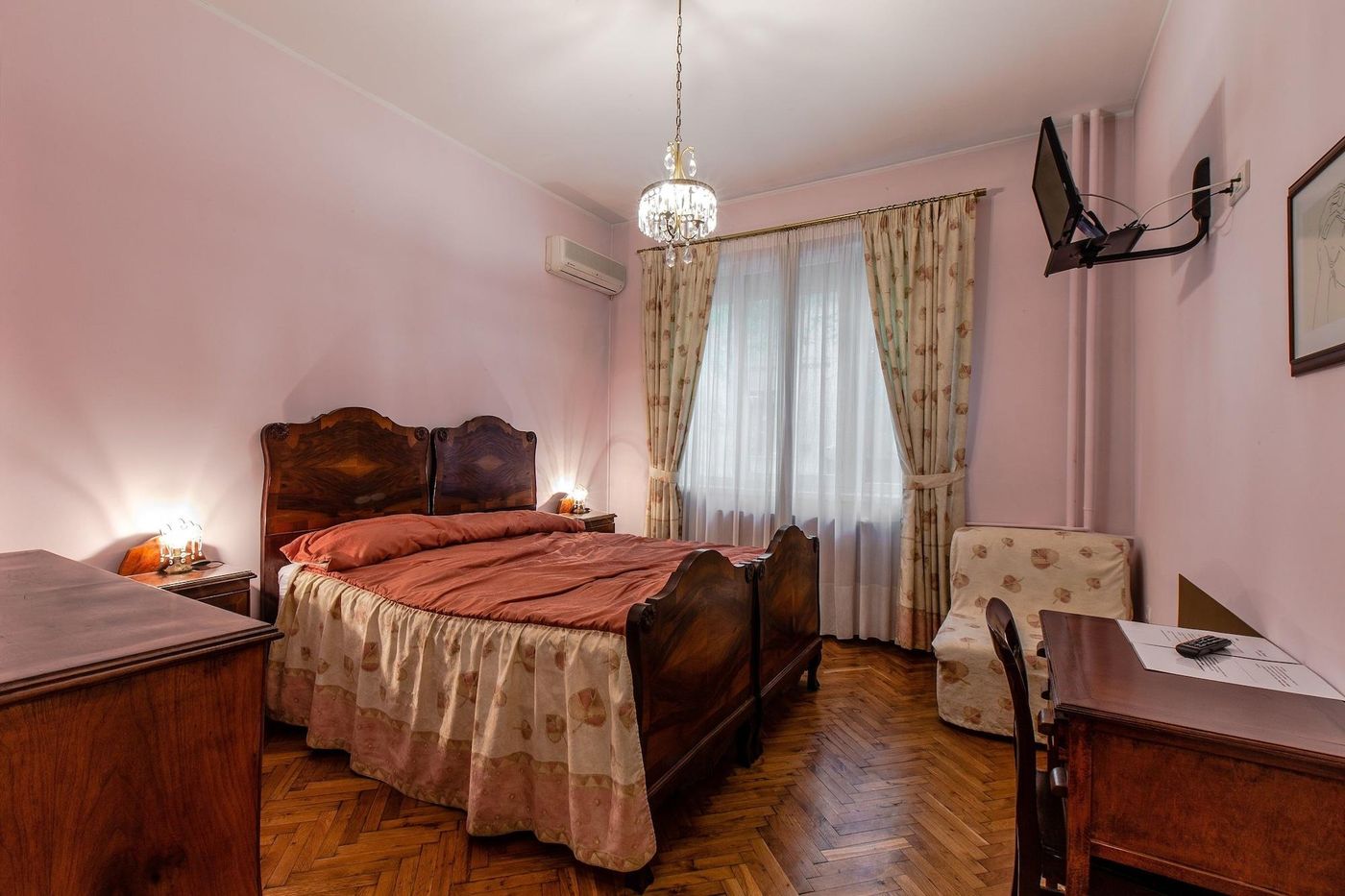 Casa Ferrari B & B-Bulgaria-SOFIA-General view-1