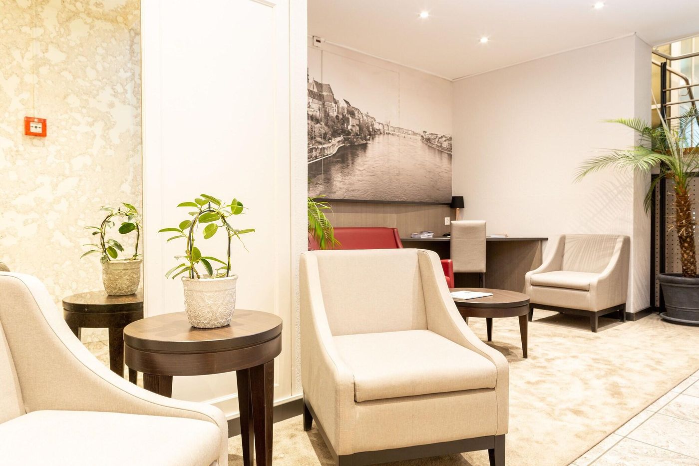 Alexander-Switzerland-BASEL-Lobby-5