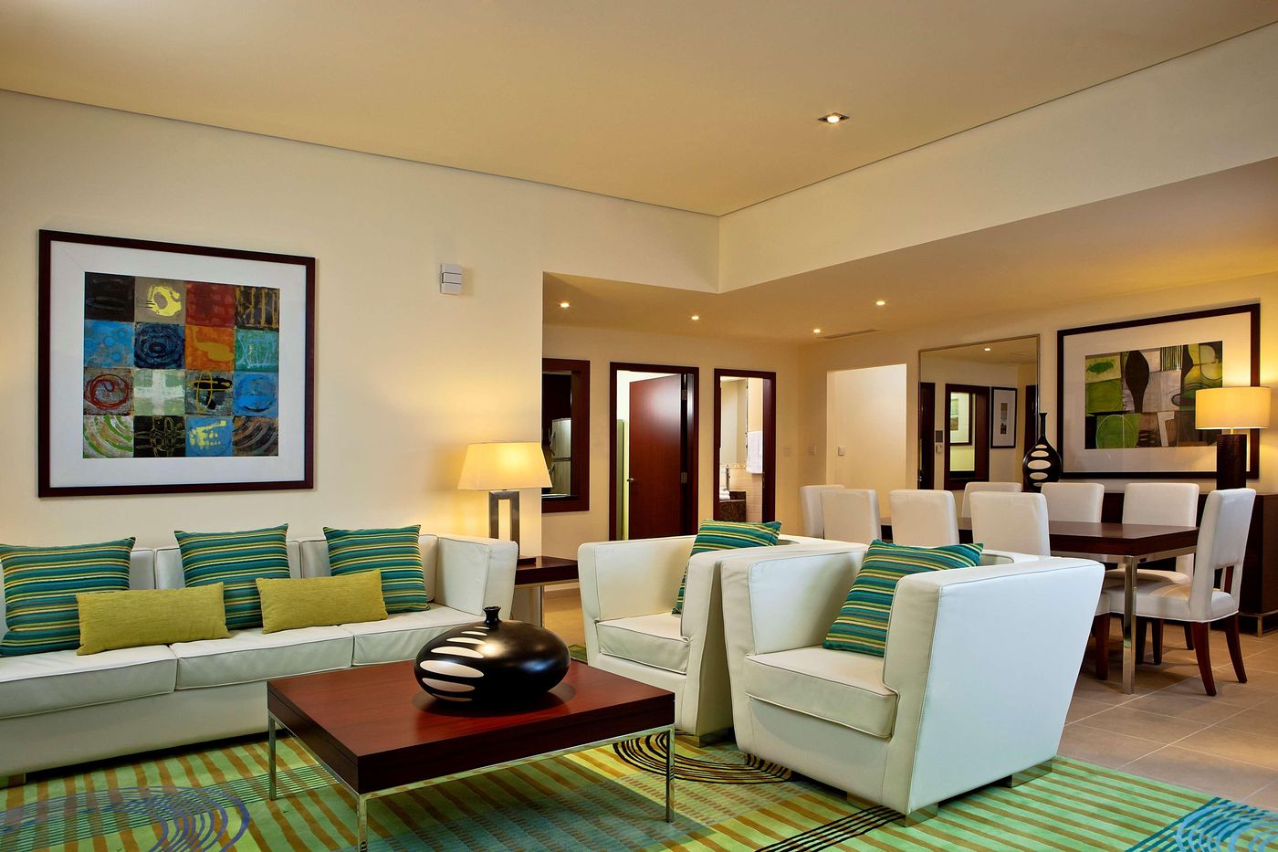 Hilton-Dubai-The-Walk-Room-36