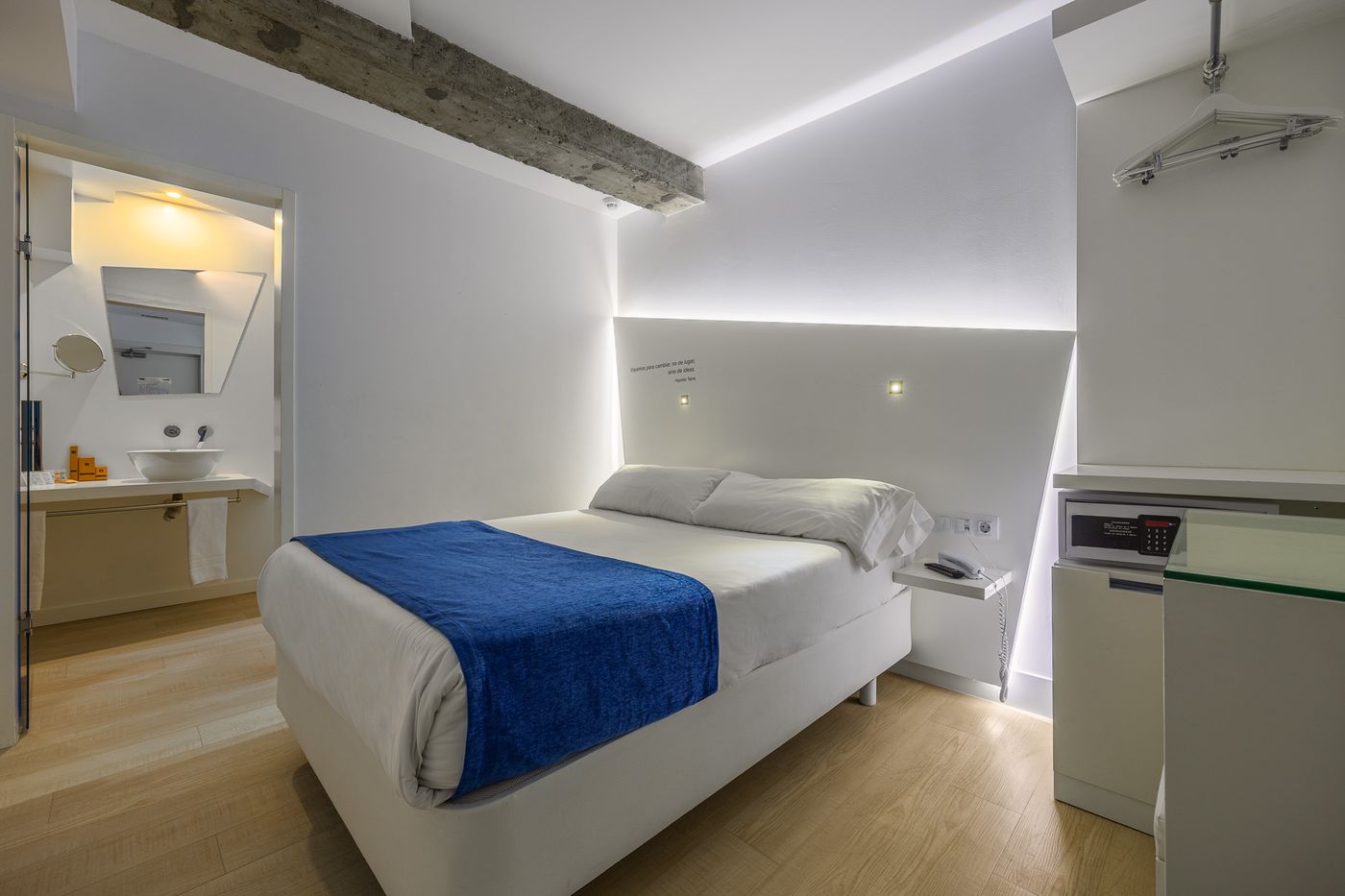 Atarazanas-Malaga-Boutique-Hotel-Room-22