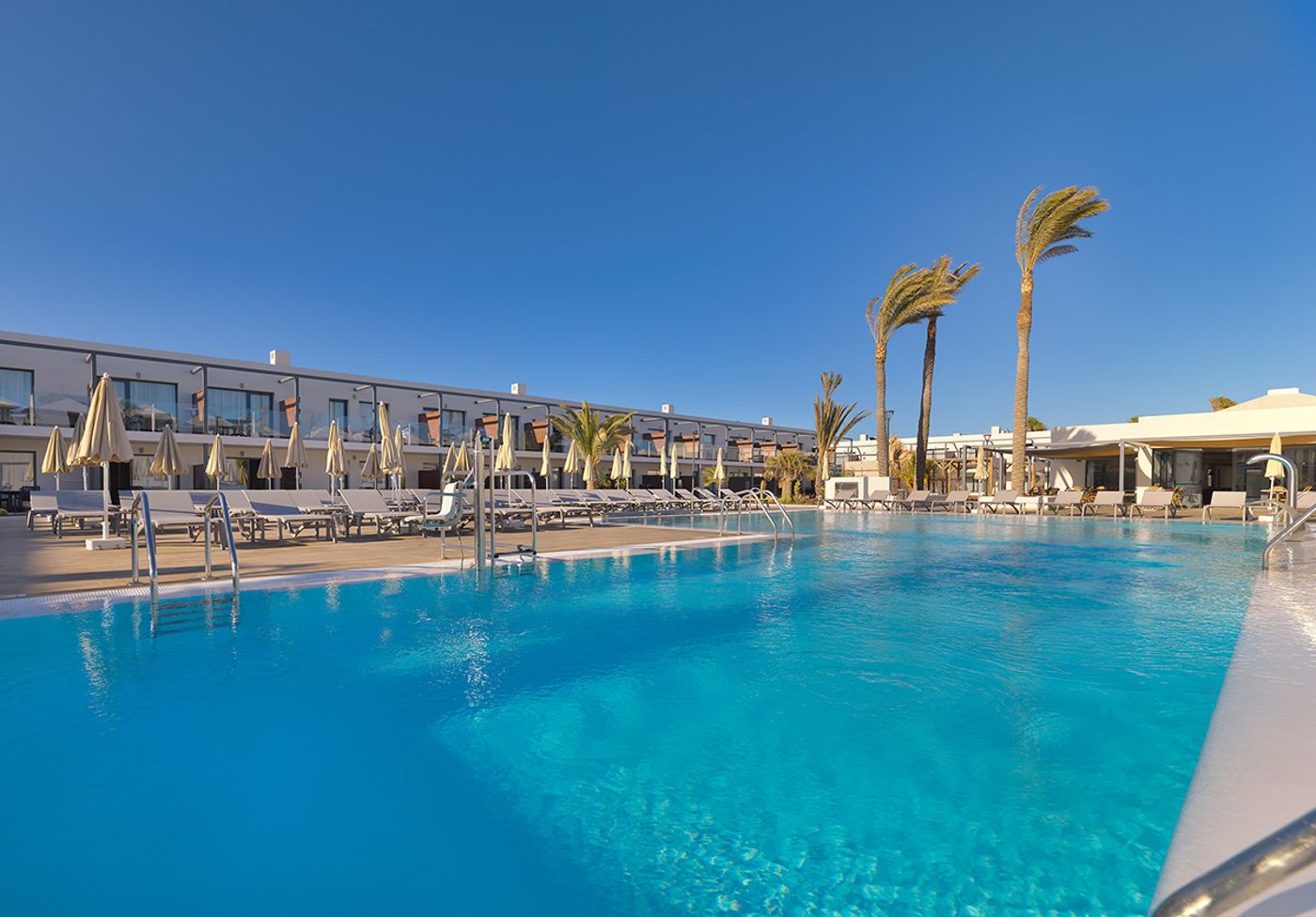 H10 Ocean Dreams - Adults Only