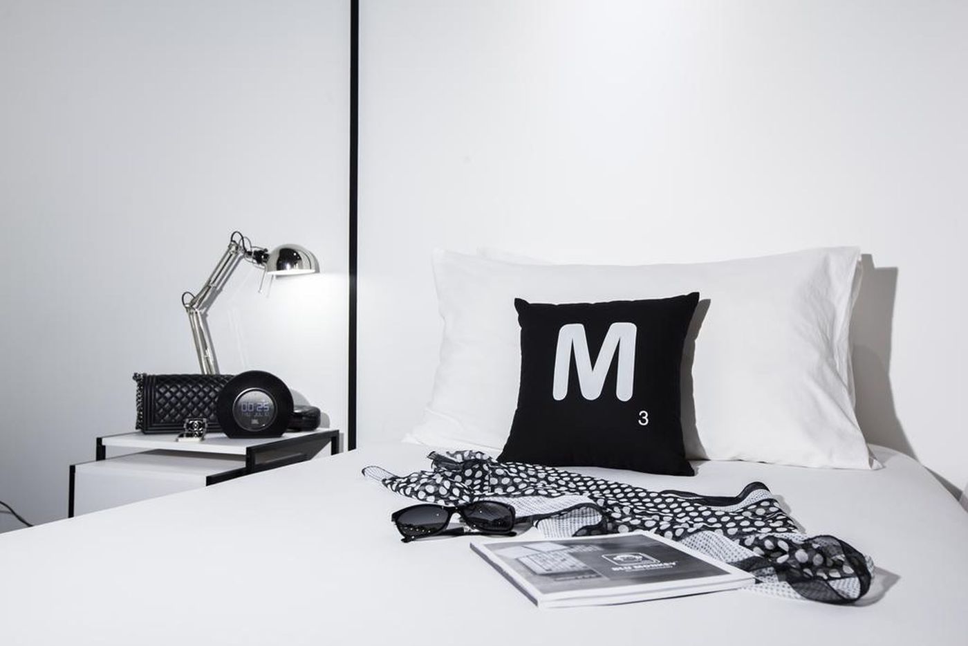 Blu-Monkey-Hub-and-Hotel-Phuket-Room-14