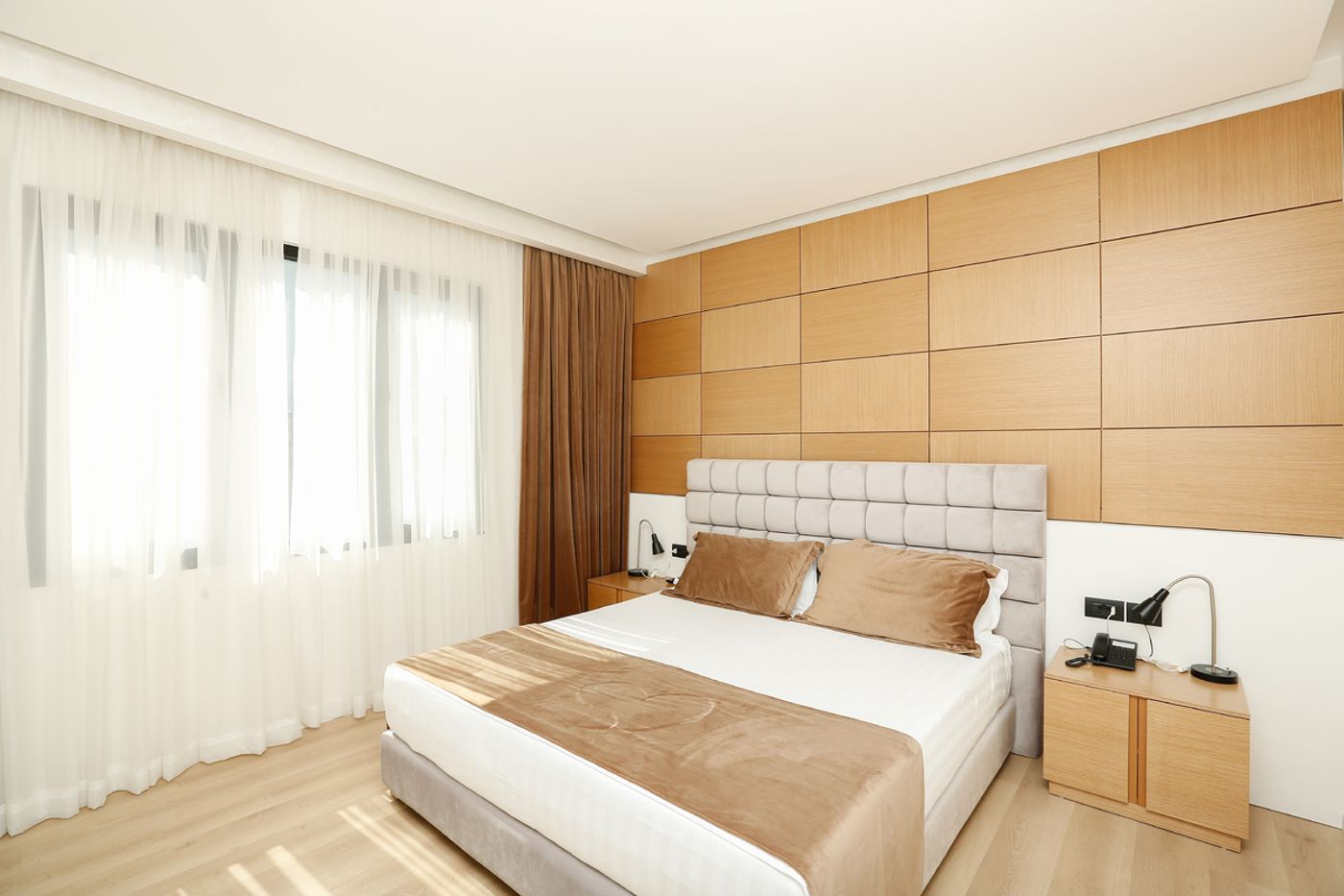 Oxford Hotel 12.12.25