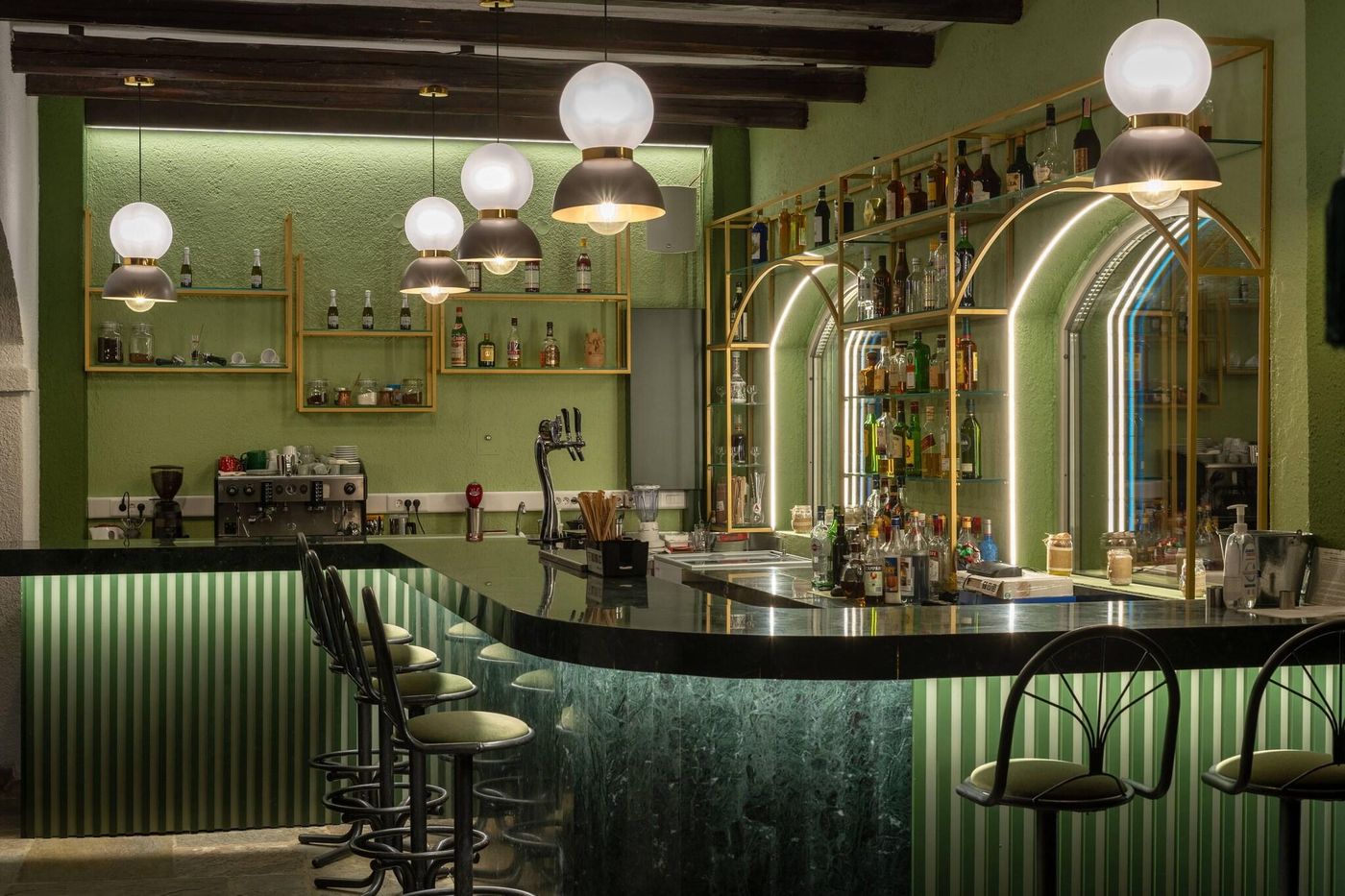 Malia-Holidays-Bar-41