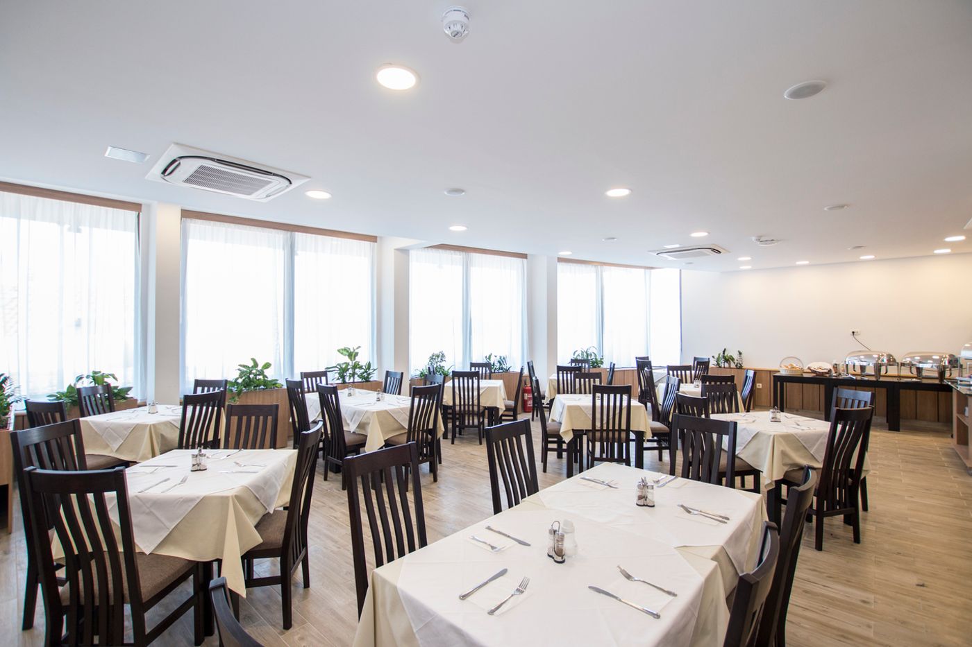 Hotel-Villa-Paradiso-2-Restaurant-20