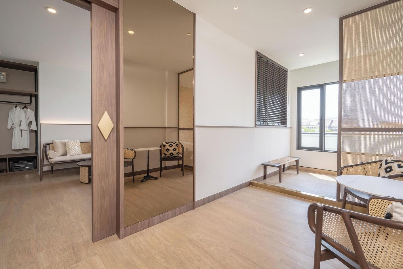 Pranakorn-Heritage-Hotel-Room-64