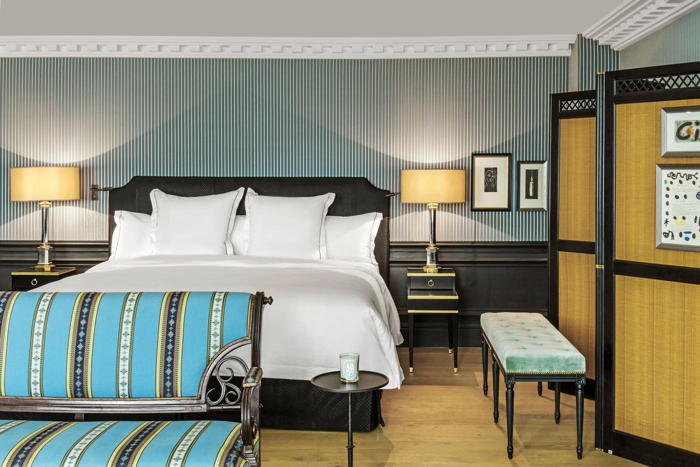 Hotel-de-Berri-Champs-Elysees--a-Luxury-Collection-Hotel--Paris-Room-4