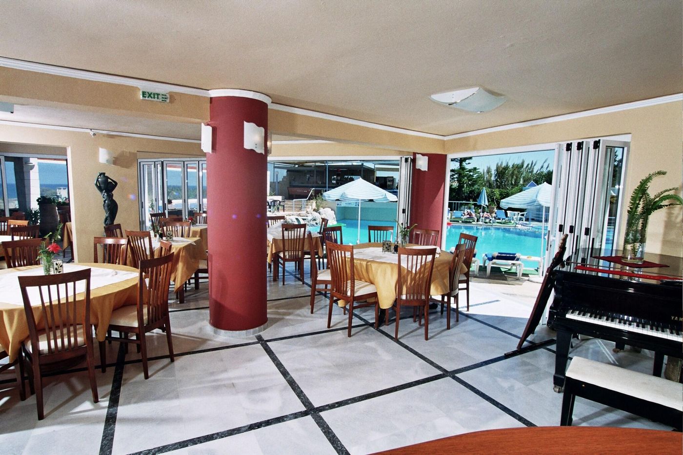 Futura-Restaurant-53