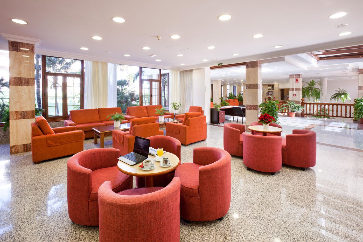 Apartamentos-Casablanca-Lobby-24