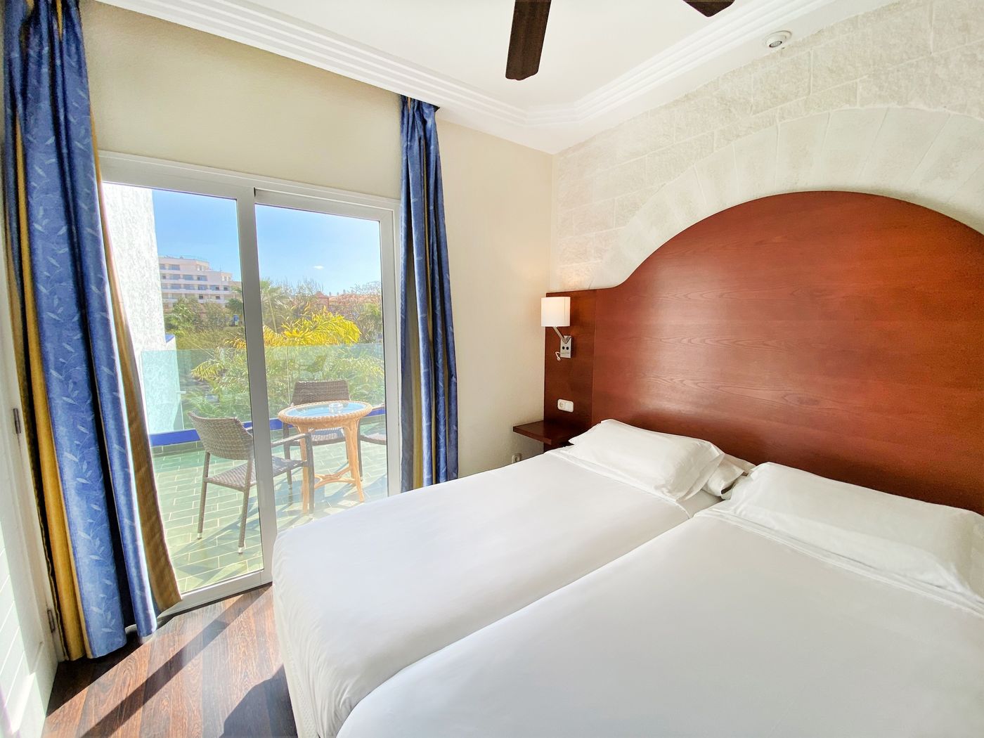 Park-Club-Europe-Room-33