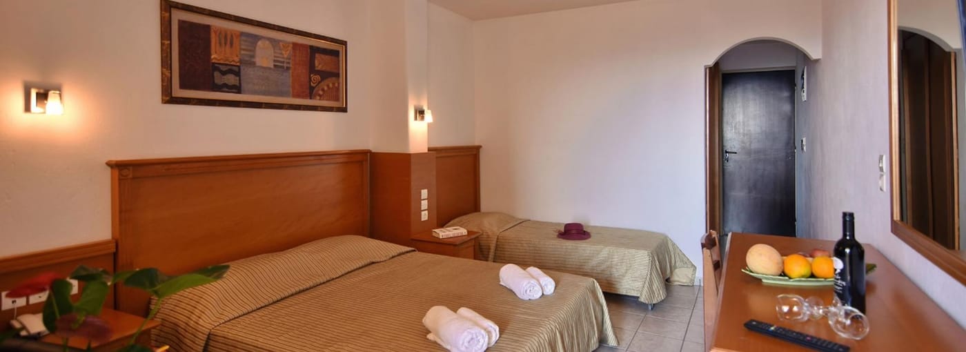 Ocean-Heights-Room-18