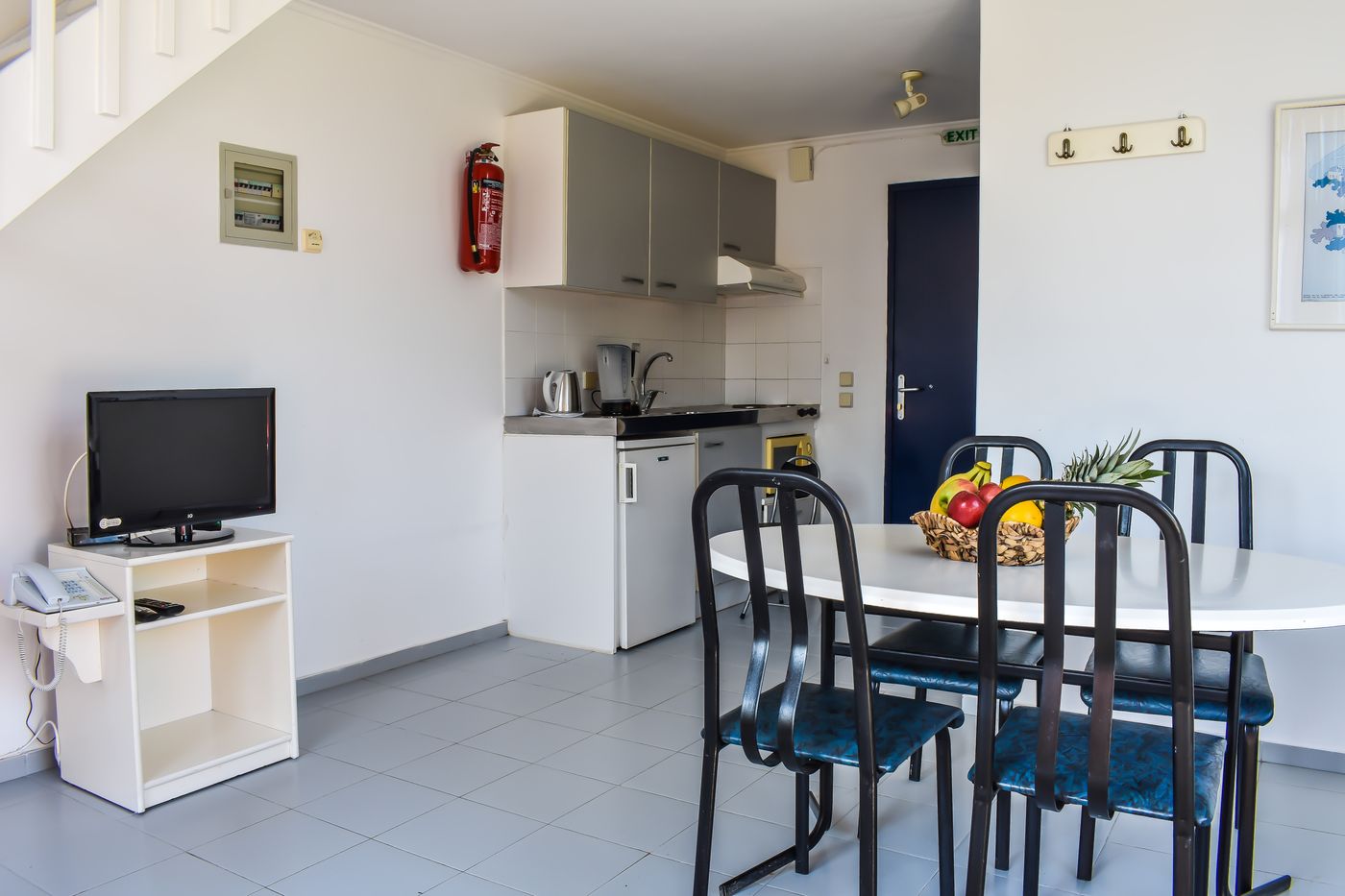 Govino-Bay-Apartments-Room-51