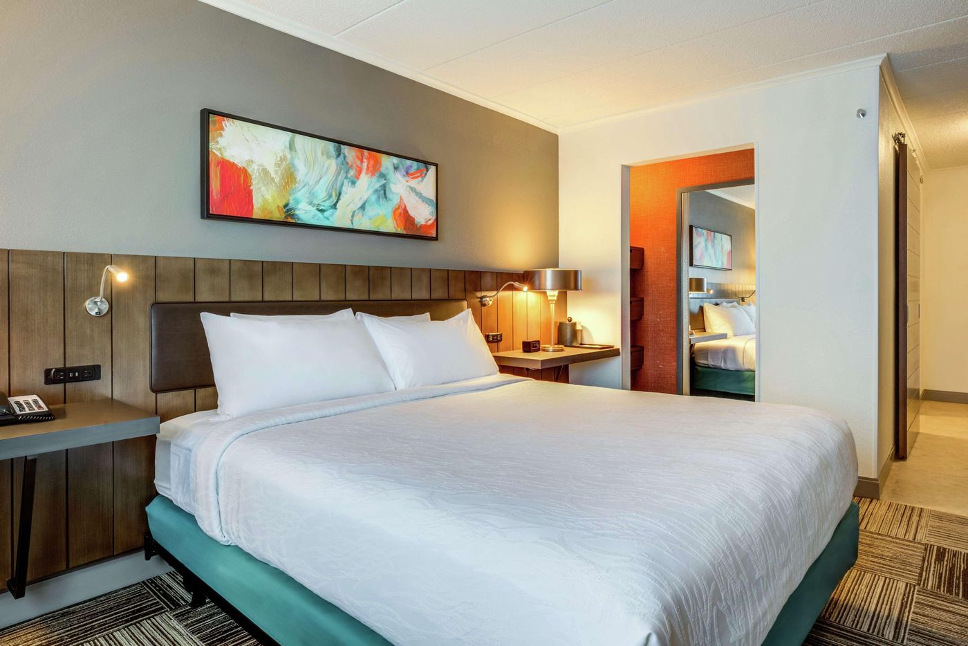 Hilton-Garden-Inn-Boston-Waltham-Room-16