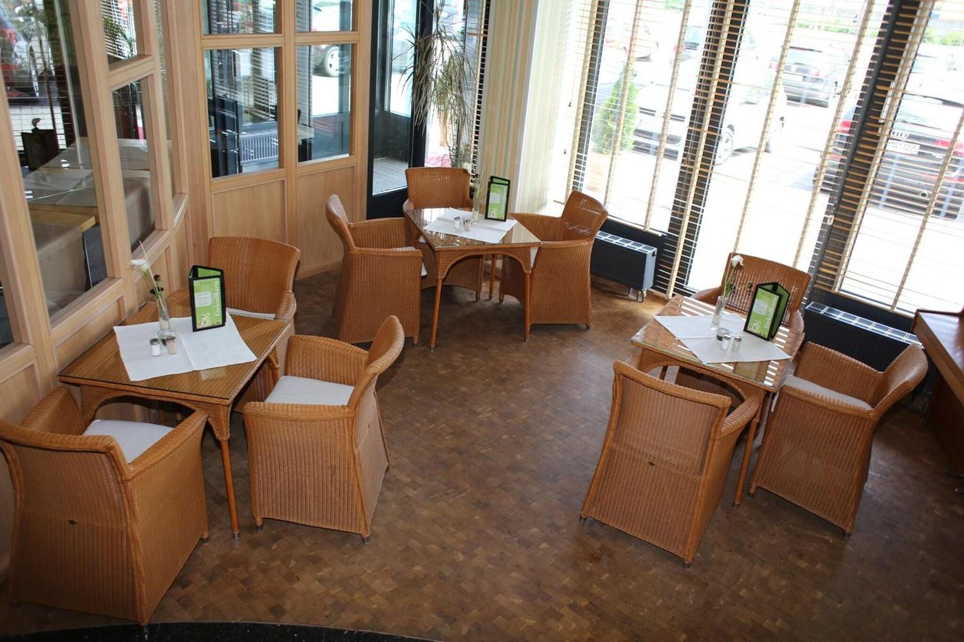 Ascot-Bristol-Lobby-10