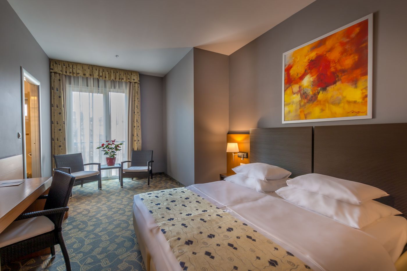 Hotel-Museum-Budapest-Room-24