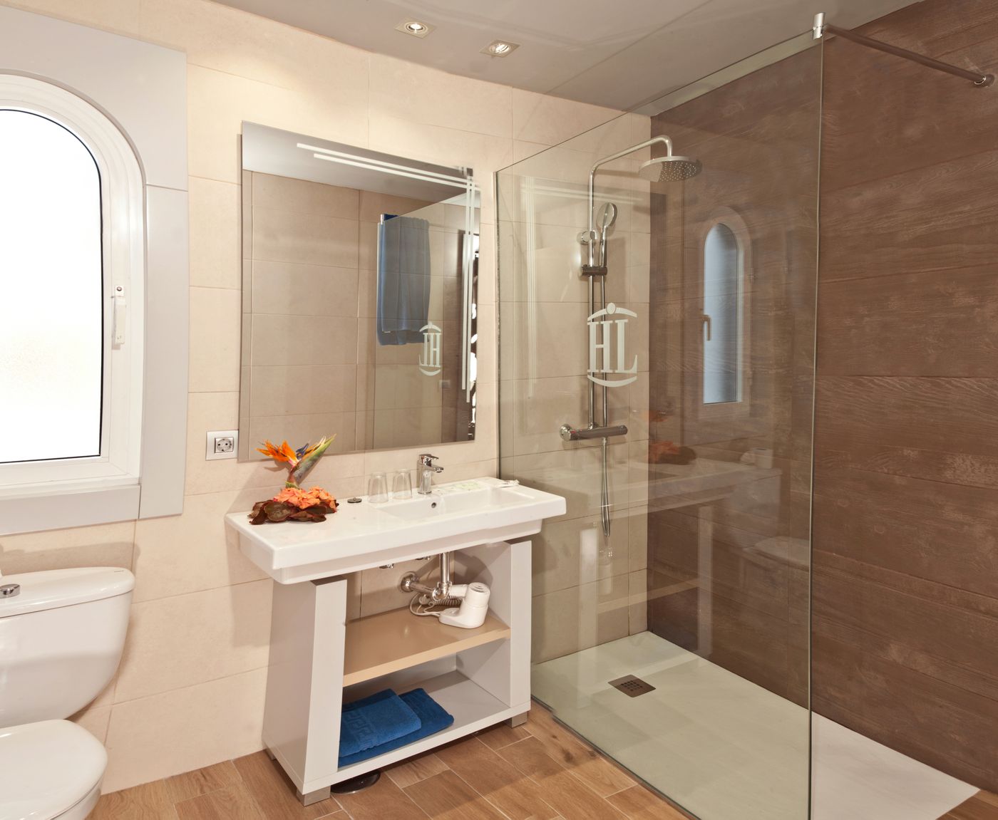 HL-Paradise-Island-Room-36