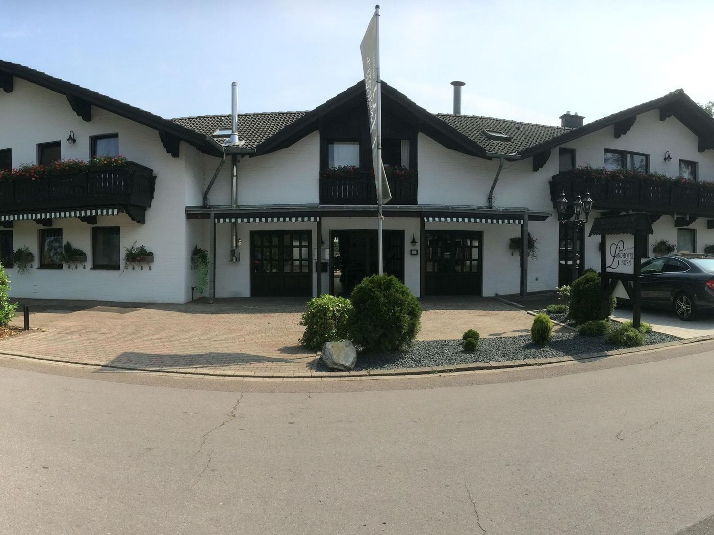 Landhotel Linden - Germany - NIEDERKRÜCHTEN  - General view - 2