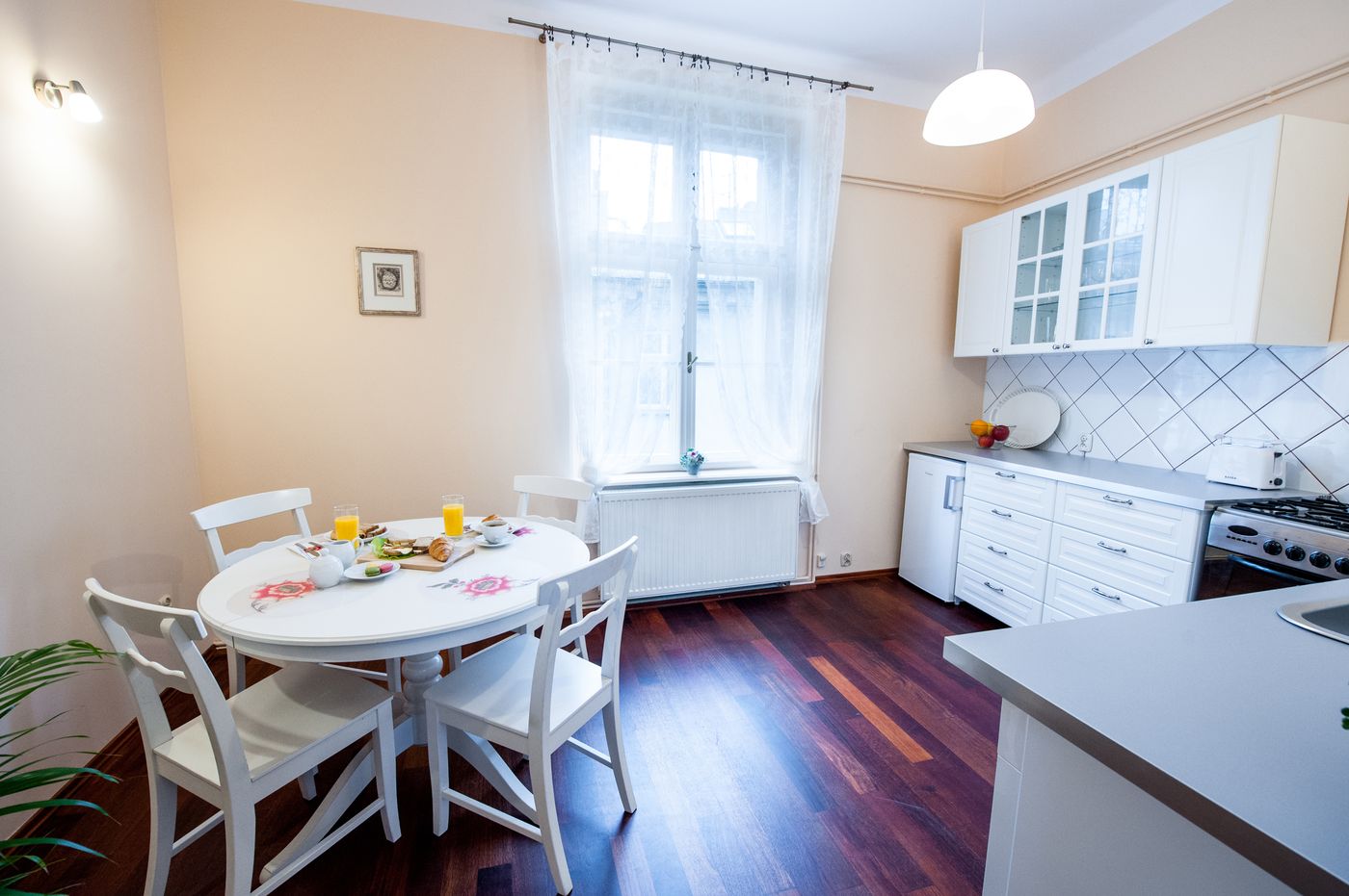 Apartments-Roman-Room-28