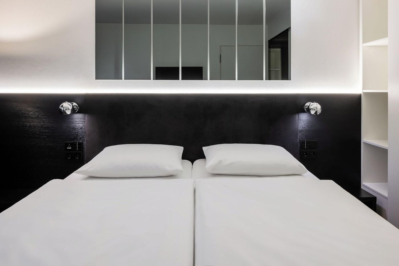 Amano-Grand-Central-Room-32