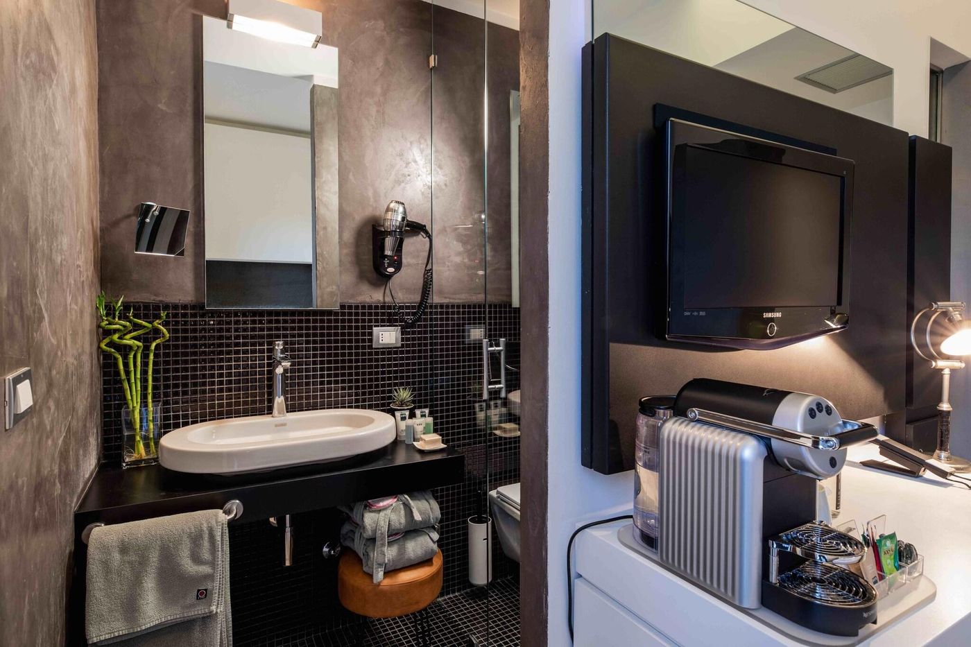 UNA-Hotel-One-Spa-Wellness-Room-16