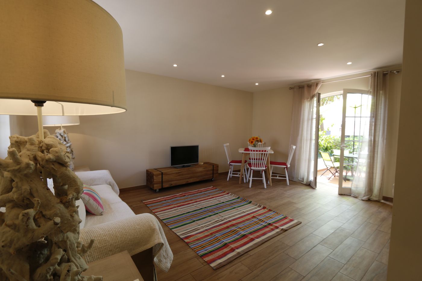 Apartments-Old-Village-Room-35