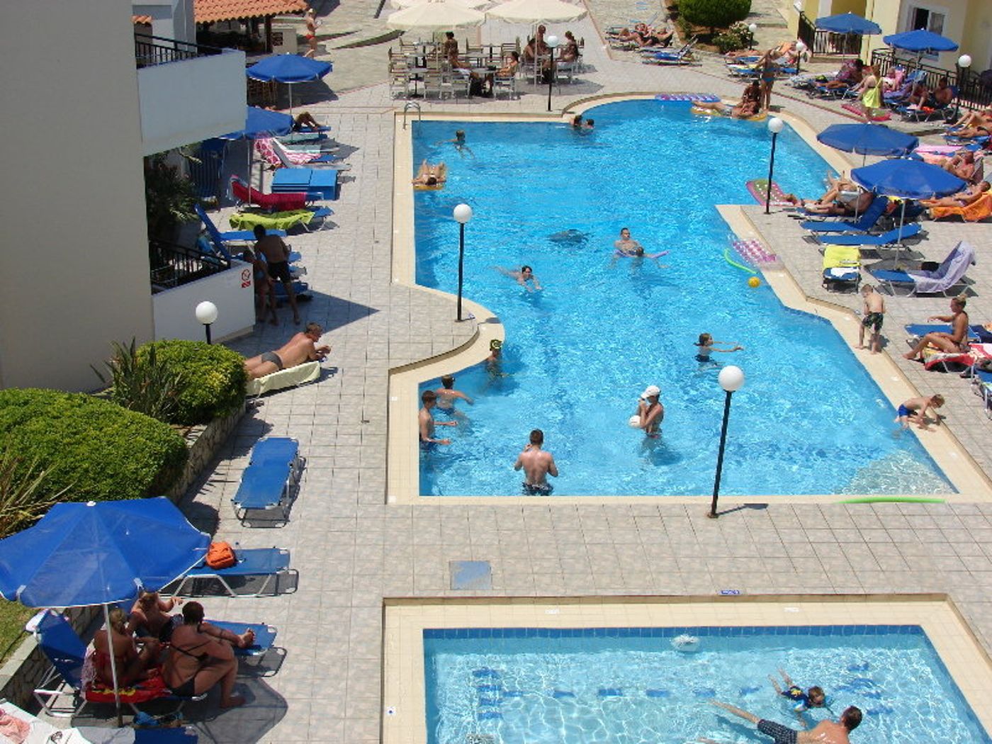 Sunset-Suites-Pool-2