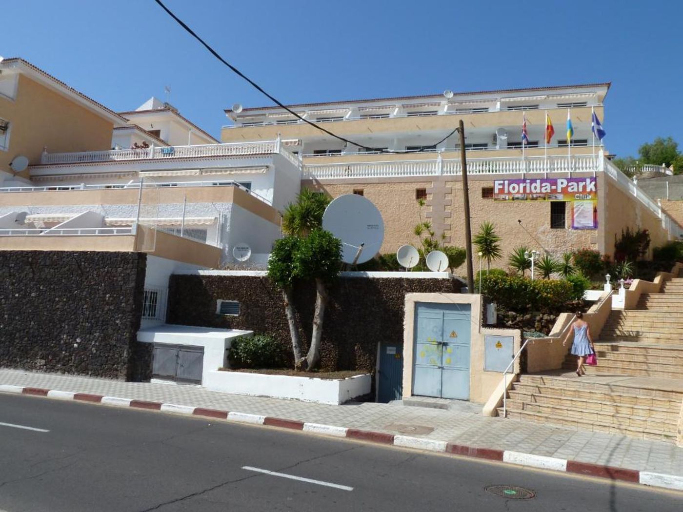 Florida-Park-Club-Lobby-5