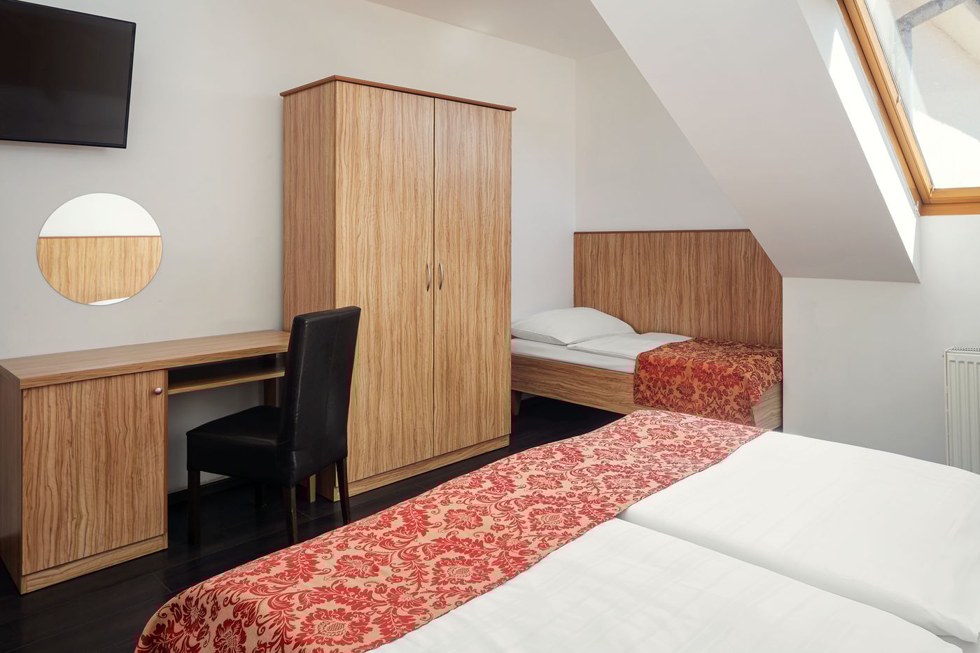 Superior-Hotel-Room-19