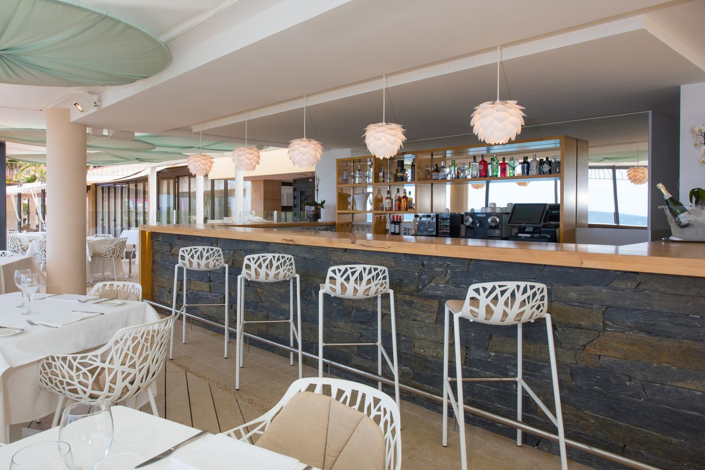 IBEROSTAR-Grand-Hotel-Salome-Bar-43