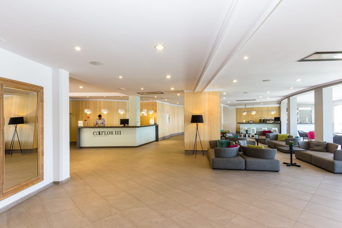 Artiem-Carlos-III-Lobby-34