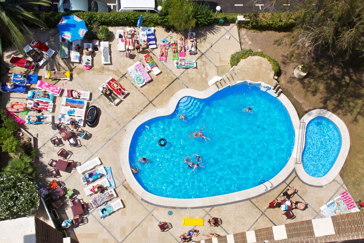 Levante-Beach-Apartamentos-Terrace-3