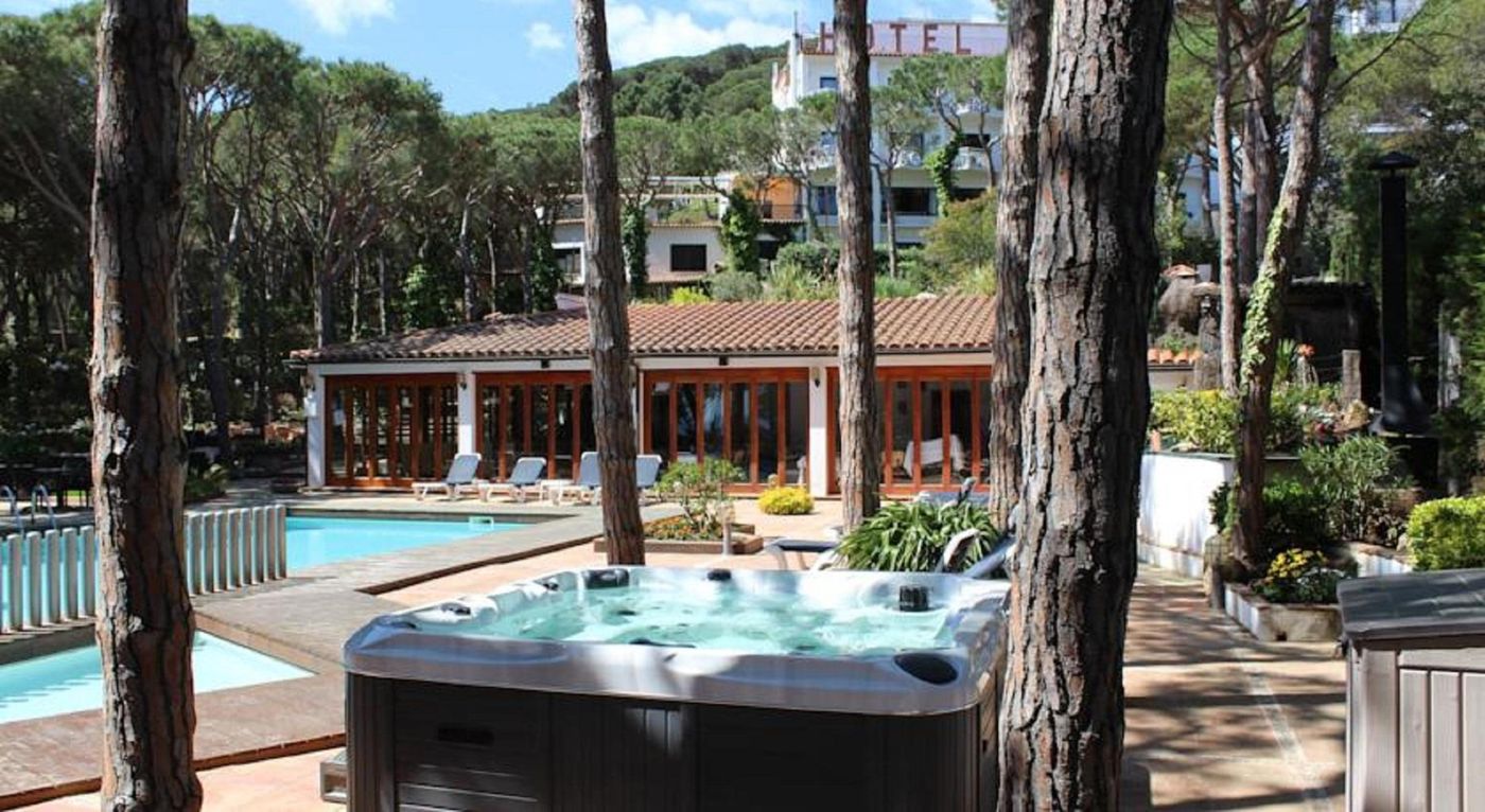 Garbi-Calella-Palafrugell-Pool-6