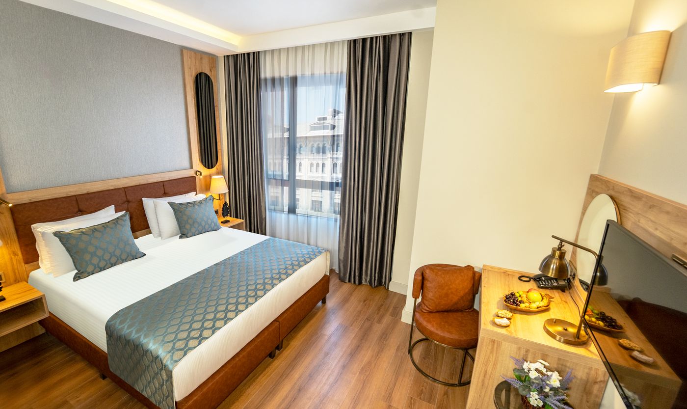 Grand Sirkeci Hotel-Turkey-Istanbul-Room-10
