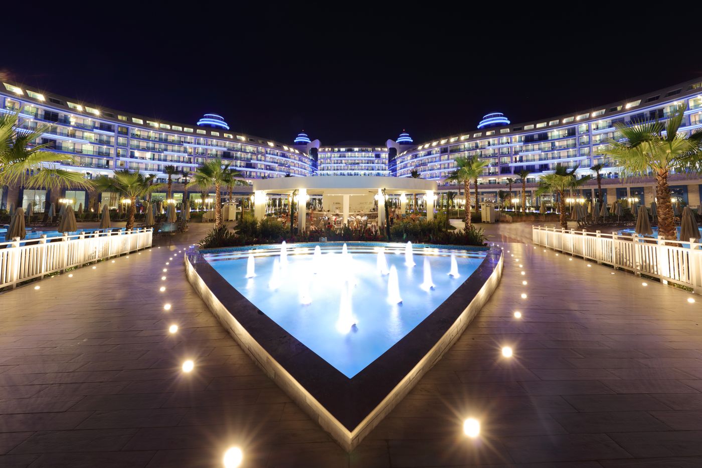 Sueno-Hotels-Deluxe-Belek-Bar-13