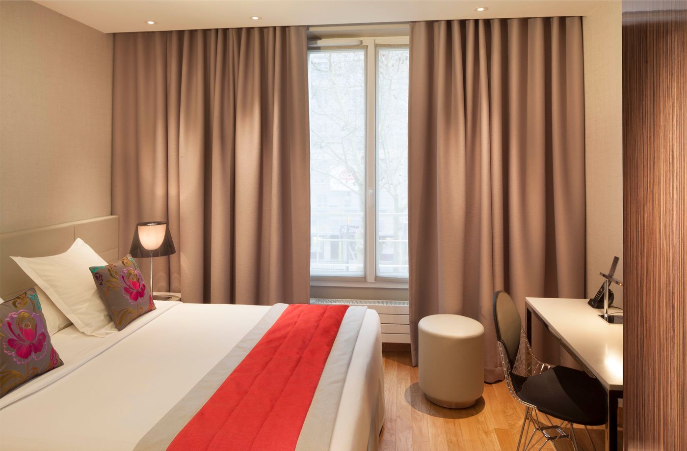 Tourisme-Avenue-Room-19